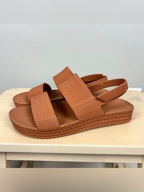 REEF Water Vista Sandals in Adobe Sz 7 Terracotta Brown Beach Boho Summer Rubber